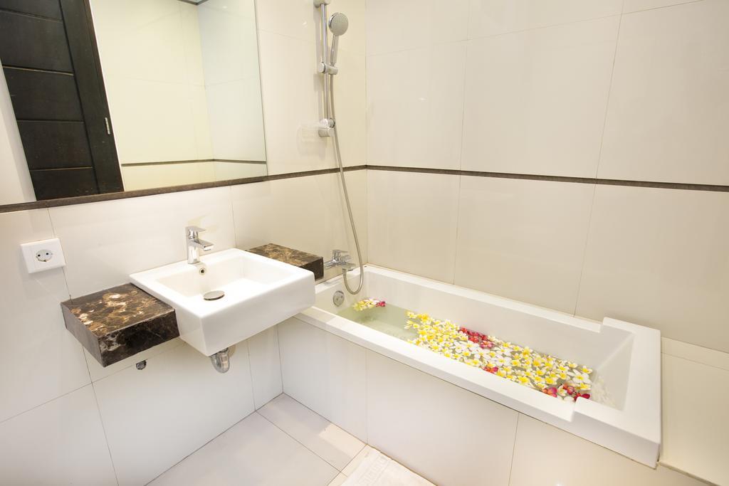 Inkuta Residence And Villa Seminyak  Bagian luar foto