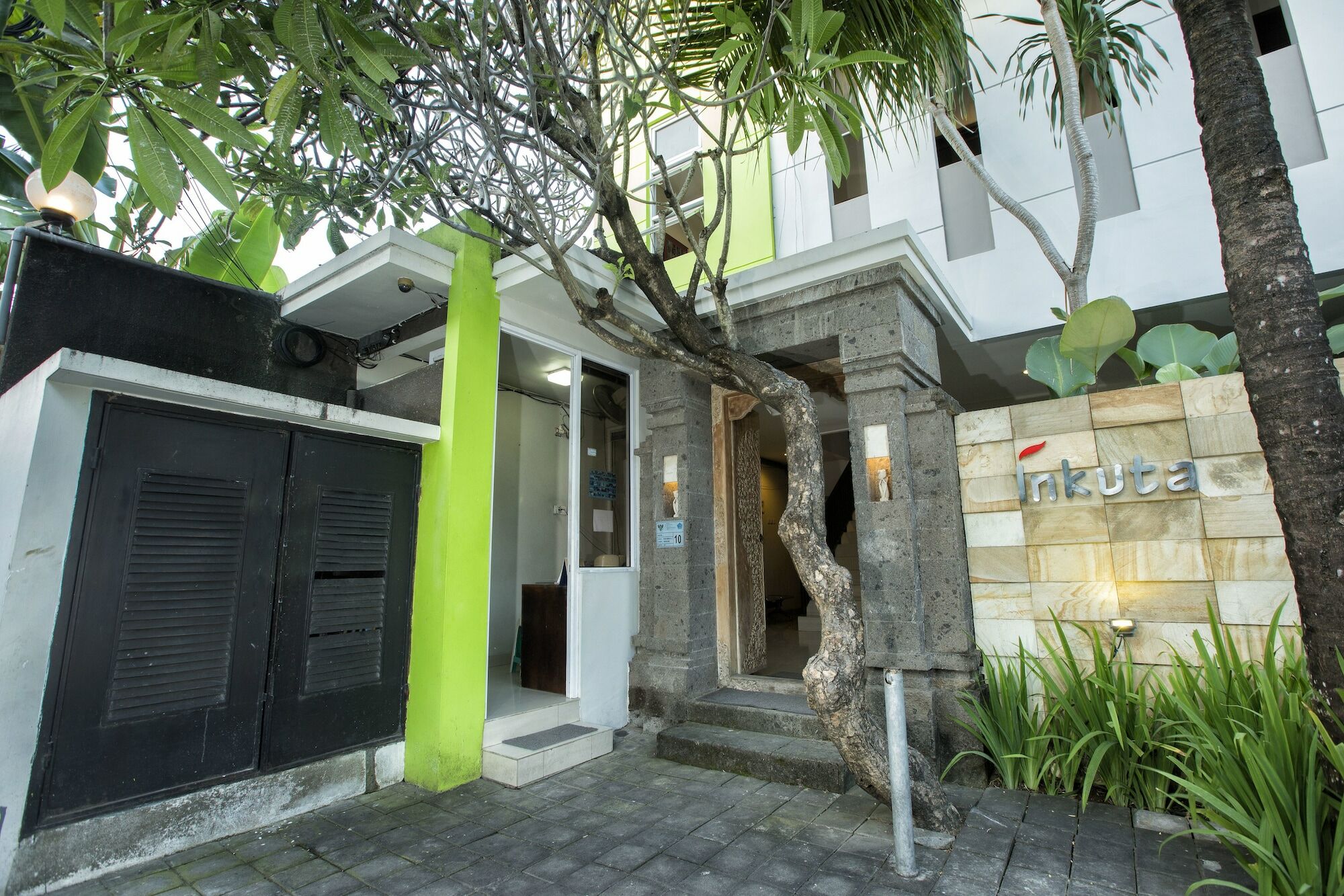Inkuta Residence And Villa Seminyak  Bagian luar foto